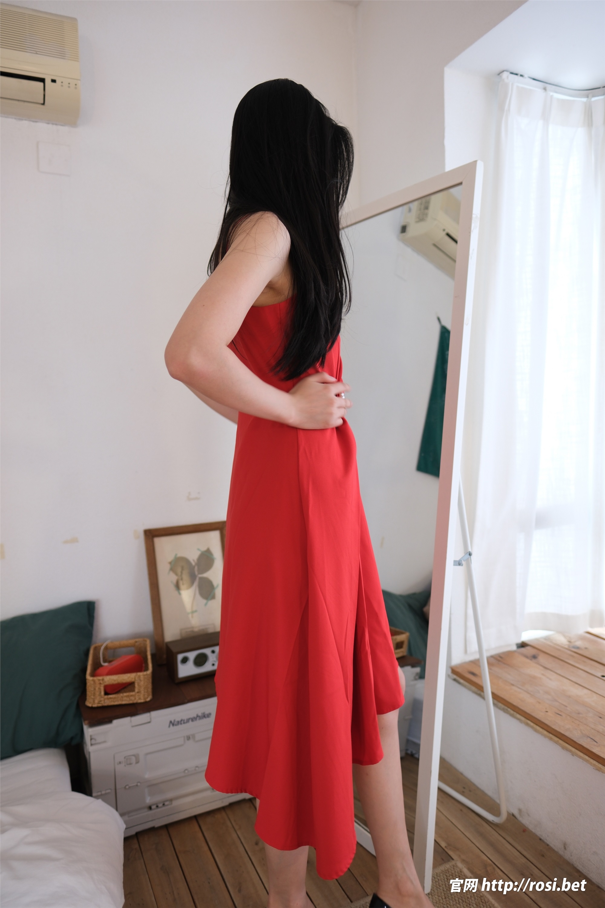 ROSI写真 2025.11.09 NO.5088